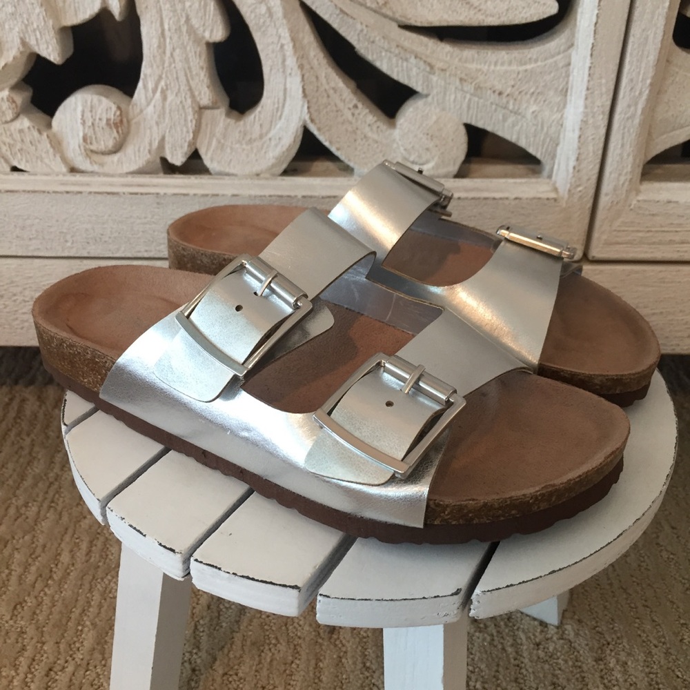 Steve Madden Silver Sandals - Picture 3 of 3